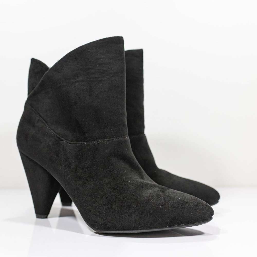 GC Shoes Flores Pull-on Asymmetrical Booties